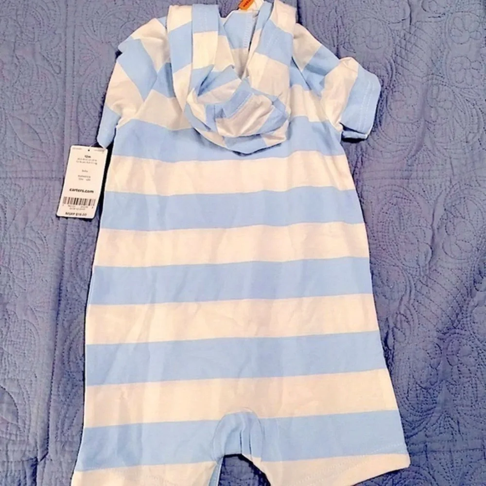 NWT Carter’s Hooded Onesie‎